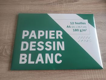 Feuilles de dessin blanc A4