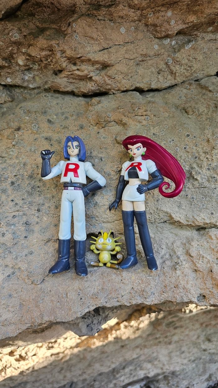Super figurine Pokemon Nintendo tomy C.G.T.S.J la team rocket