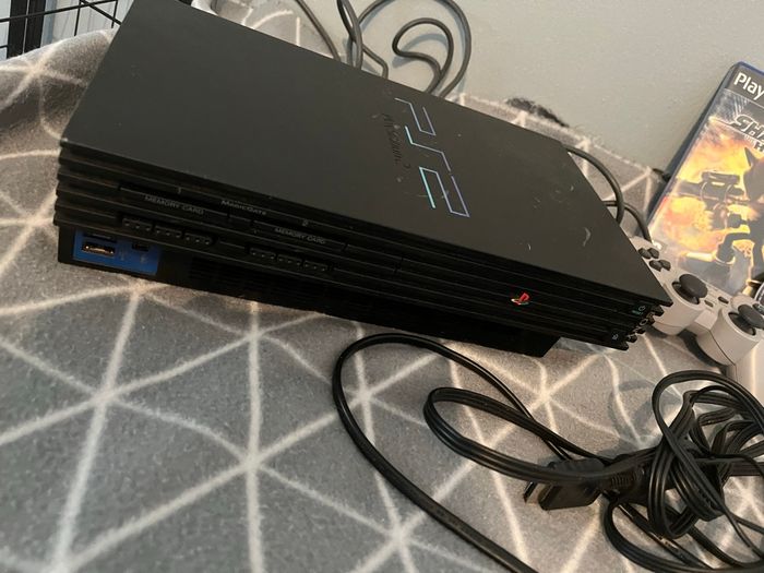 Console ps2 + manette + jeu - photo numéro 4