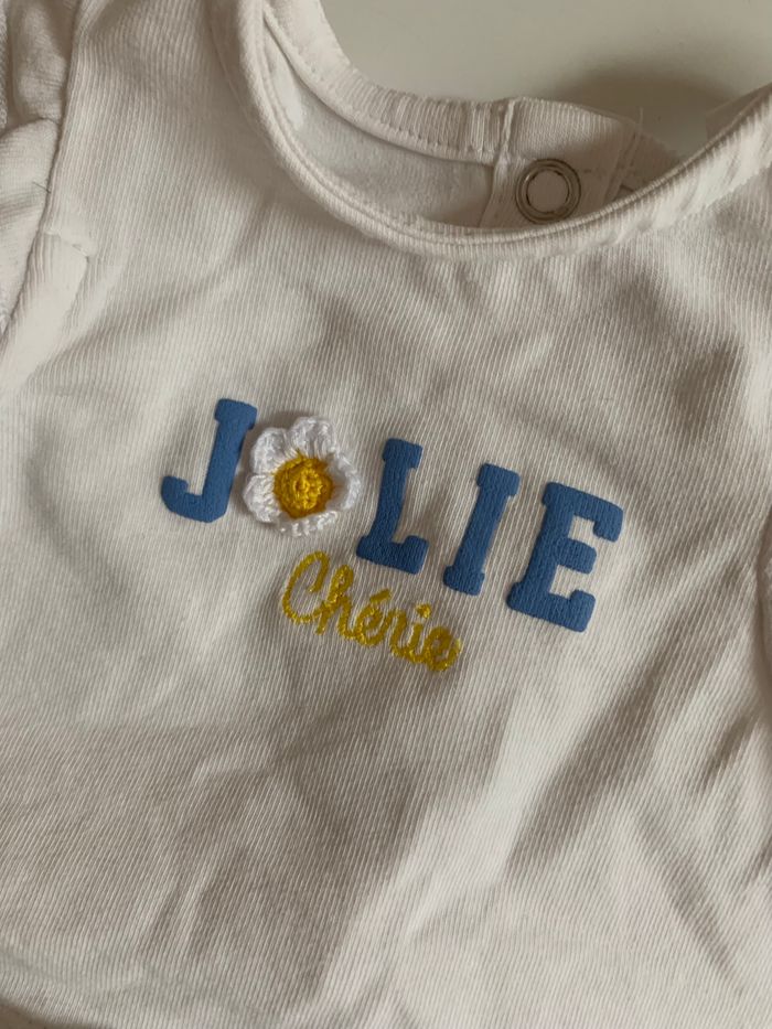 Adorable Combishort orchestra 3 mois marguerite parfait état - photo numéro 2