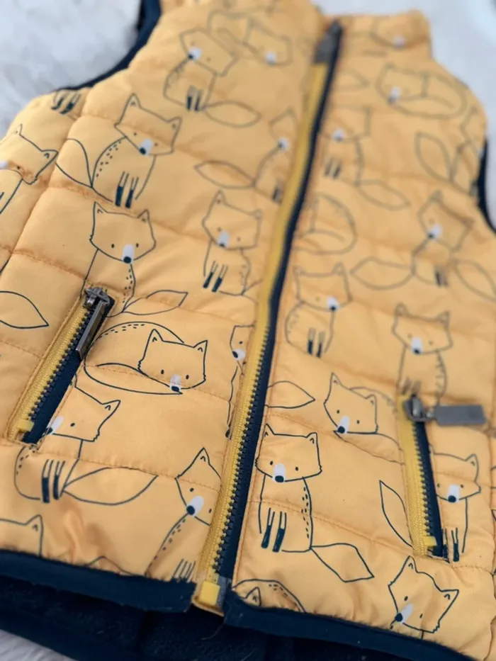 Veste sans manches 18 mois - photo numéro 2