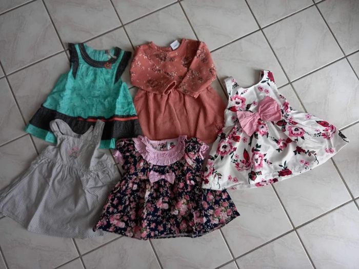 Robes en lot ou à l’unité - photo numéro 3