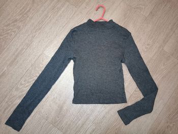 T36 - Pull léger court col rond côtelée - Atmosphère (Primark)