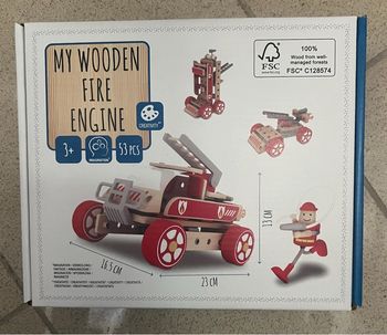 Engin de construction en bois