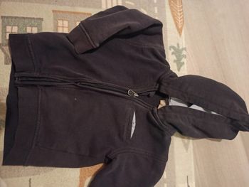 Gilet à capuche