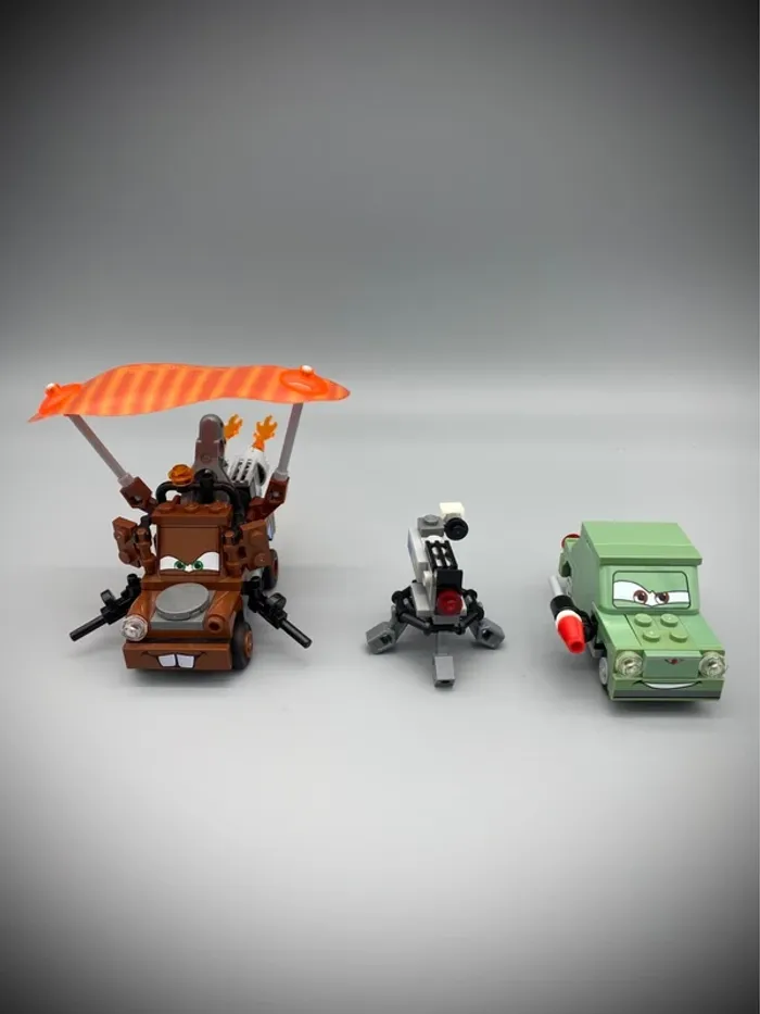 LEGO Disney Pixar Cars 9483 - Agent Mater’s Escape - Complet avec Notice - photo numéro 2