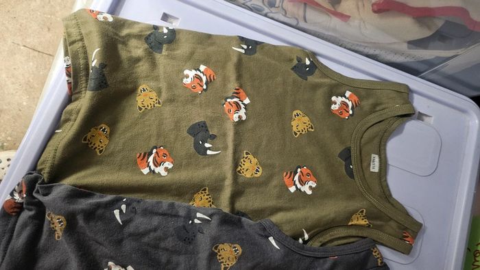 Deux débardeur garçon - photo numéro 3