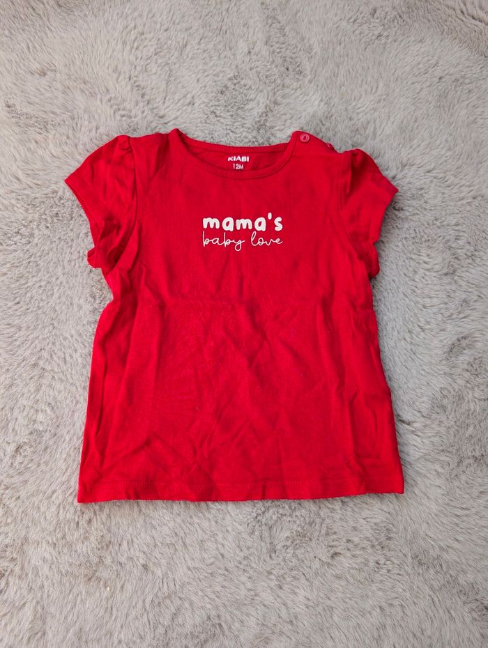 T-shirt rouge Kiabi 12 mois “mama’s baby love” très bon état