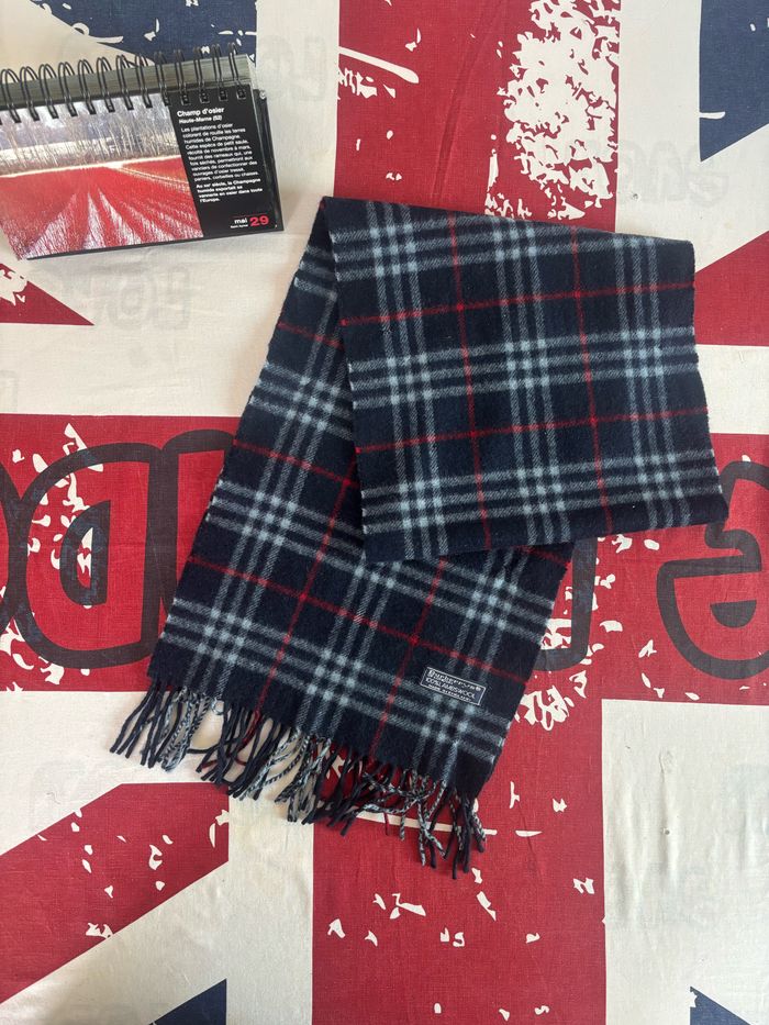 Écharpe Burberry 155cm bleu blanc et rouge grand carreau
