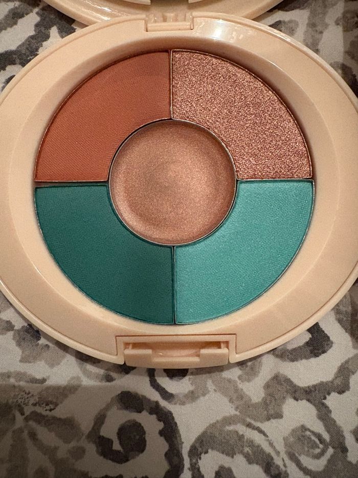 Palette yeux laguna Karolin Van Loon neuve - photo numéro 2