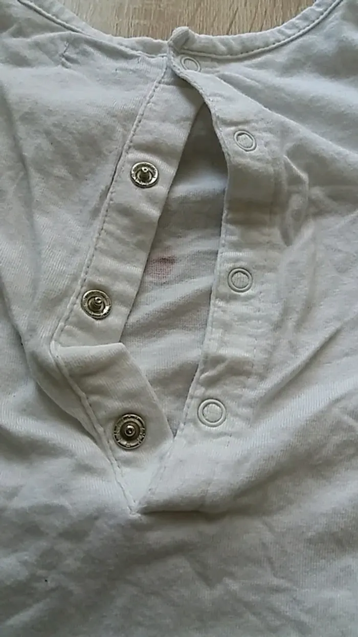 Tshirt manches longues 6 mois - photo numéro 4