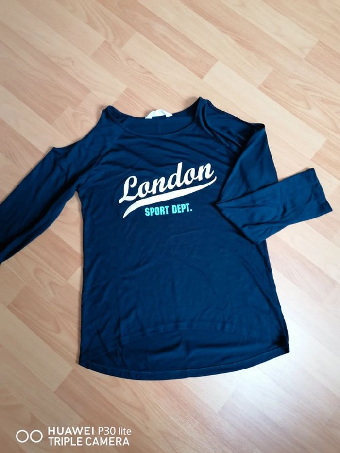 T-shirt épaules nues 14 ans 1m70 - photo numéro 2