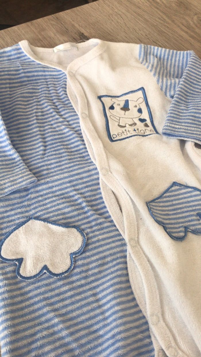 Pyjama une pièce 12 mois - photo numéro 2