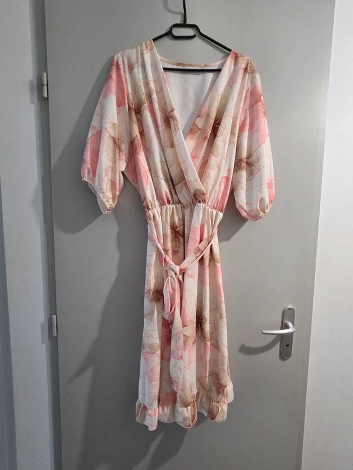 Robe a fleurs rose et beige cache cœur