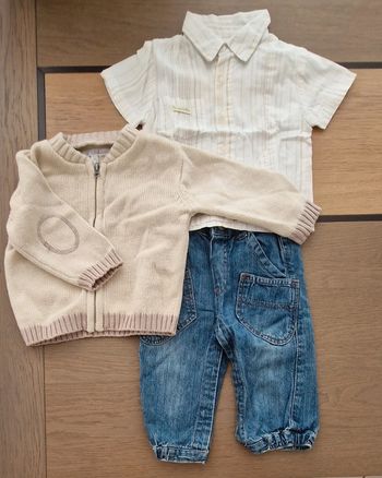 Ensemble kitchoun chemise rayée jean bleu marine et gilet zippé  beige 6 mois en parfait état