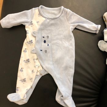 Pyjama en velours taille 1 mois