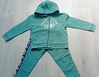 Ensemble jogging + veste Okaïdi 5 ans