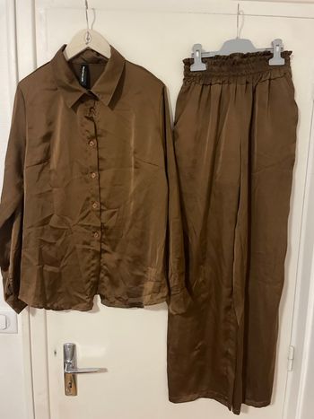 Ensemble chemise pantalon taille M marron