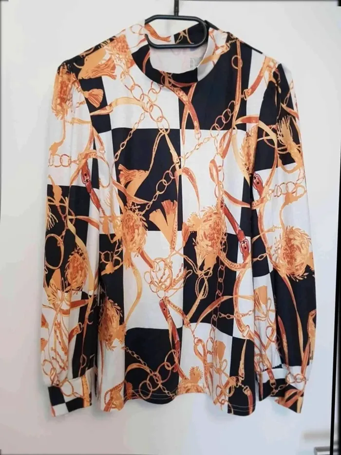 Tshirt  shein  motif chaine or taille  38