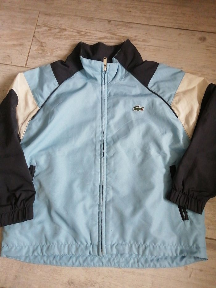 Veste sport lacoste t 6 ans