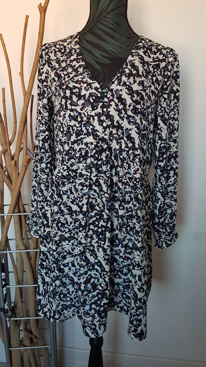 Robe multicolore fils dorés