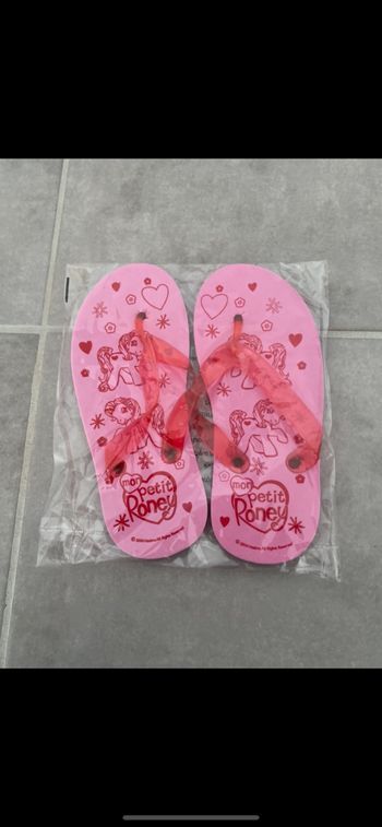 Tongs Mon petit poney Neuve Taille 25/26