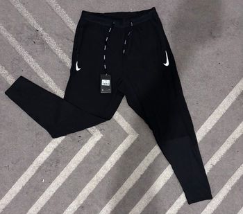 Nike running AeroSwift 