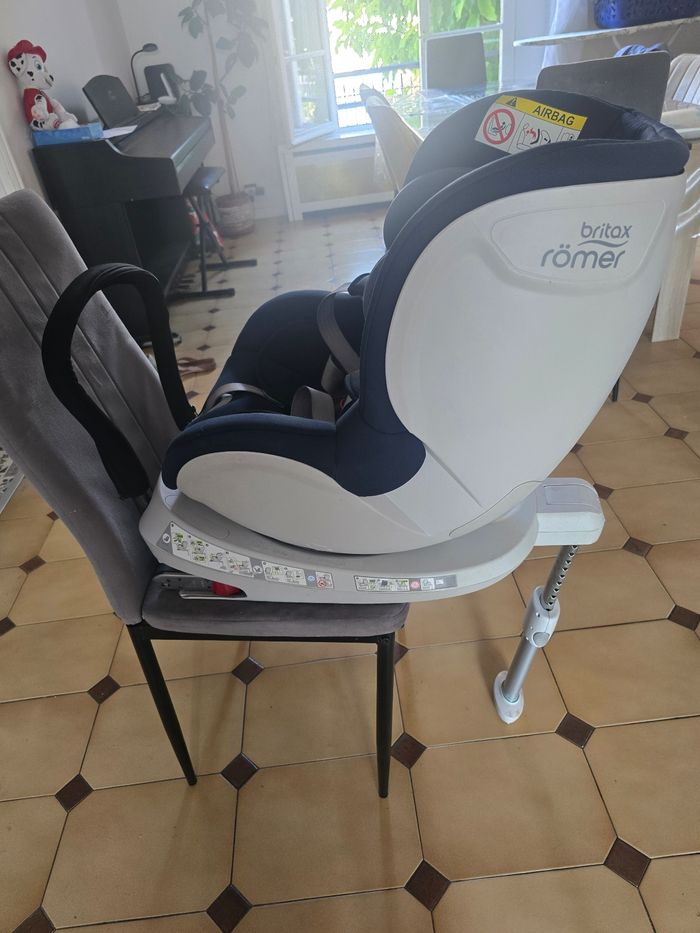 Siège auto isofix rotatif Britax Römer - photo numéro 4