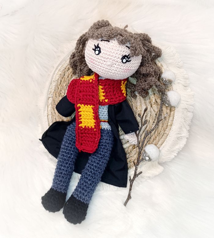 Poupée en crochet fait main Hermione