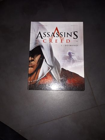 BD état neuf Assassin's Creed tome 1 Desmond