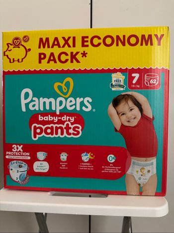 62 couches pampers pants taille 7