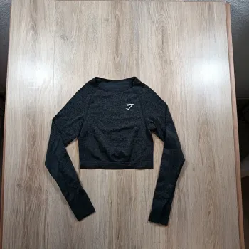 Hauts gymshark femme s gris foncé manches longues