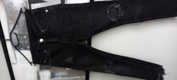 Jean skinny troué Bershka