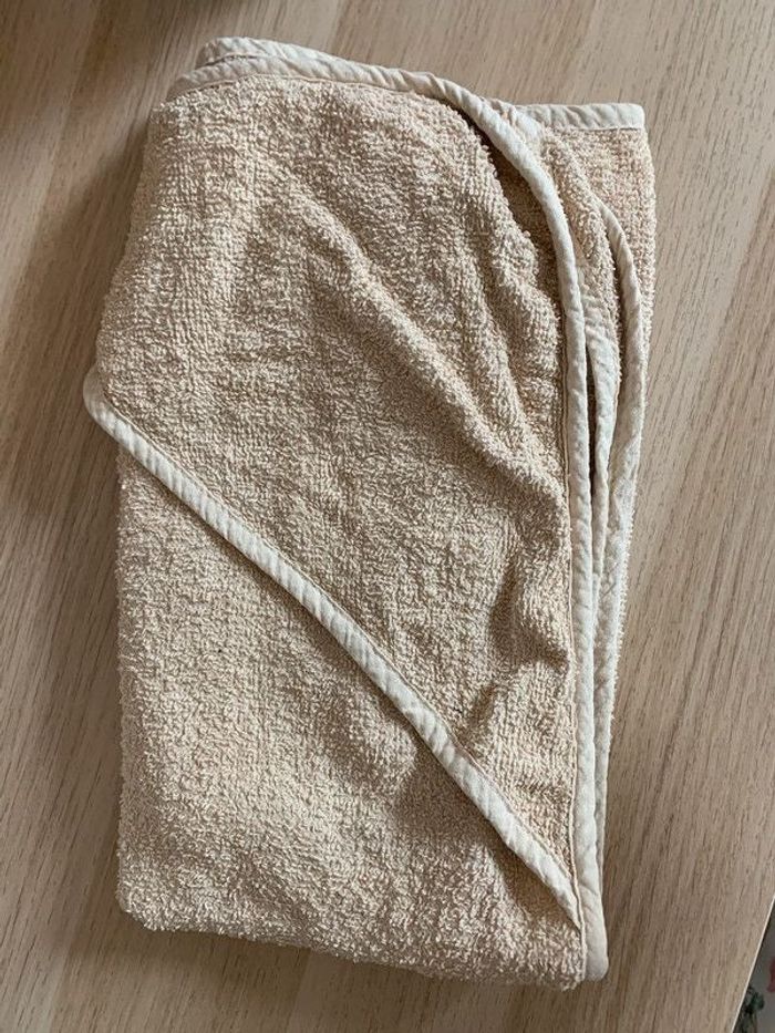 Cape de bain personnalisable beige neuve cadeau naissance personnalisée