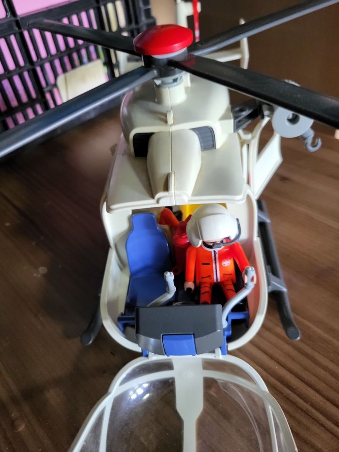 Hélicoptère de secours playmobil - photo numéro 3