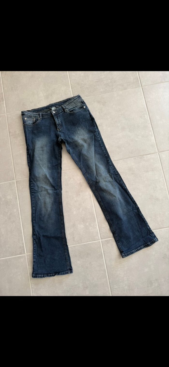 Jean bootcut Taille 42 - photo numéro 1