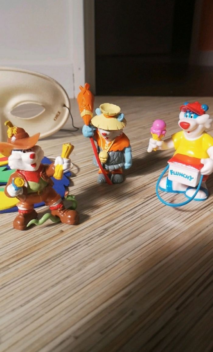 Lot figurines Flunch - photo numéro 2