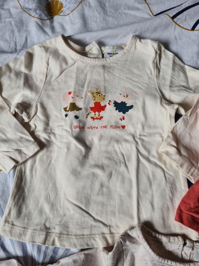 Lot 3 Tee-shirt manches longues. Haut. 9 mois. Tape à l œil. Corail, beige, crème - photo numéro 4
