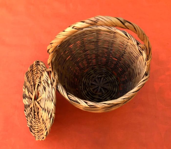 Ancien panier à escargots avec couvercle Osier tressé - photo numéro 5