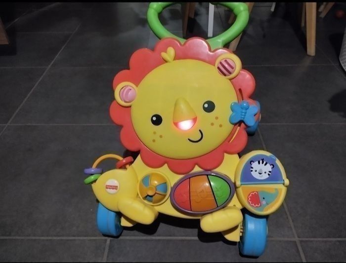 Trotteur lion Fisher price - photo numéro 2