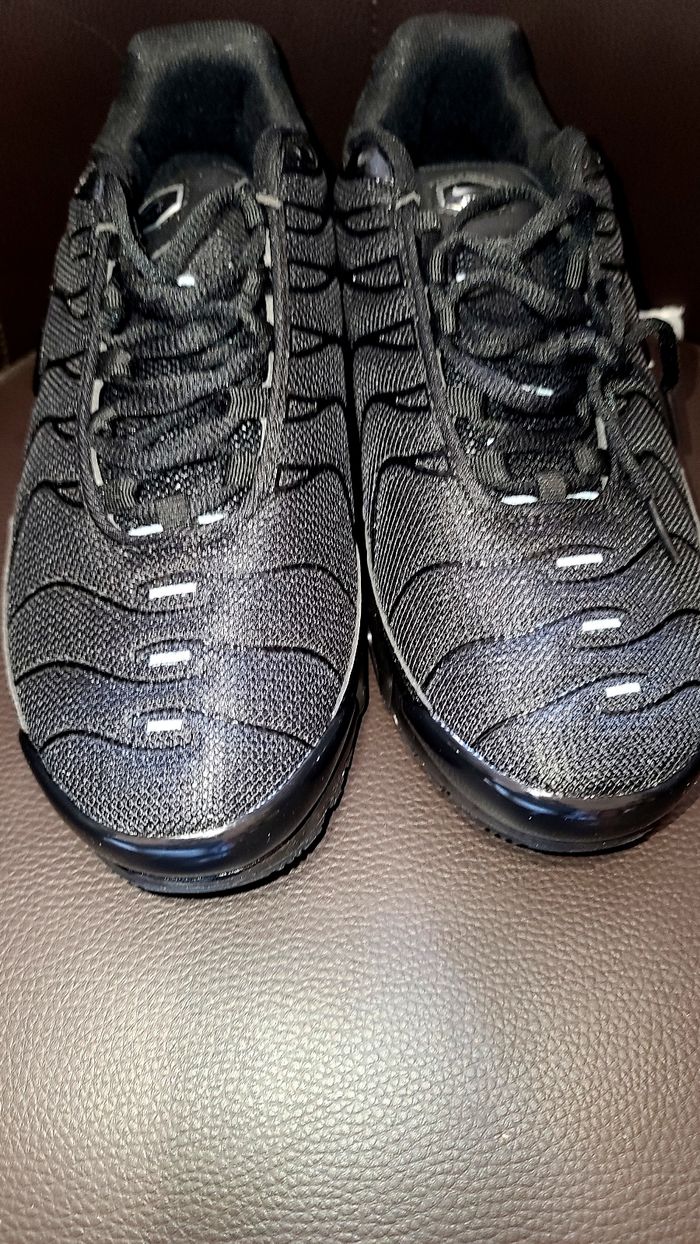 TN FULL BLACK NEUVE - photo numéro 2