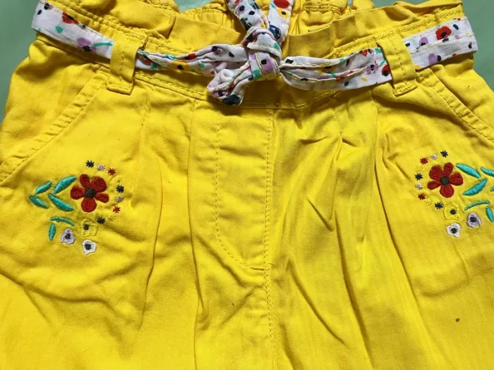 Joli pantalon jaune avec broderie et ceinture 24 mois DPAM - photo numéro 2
