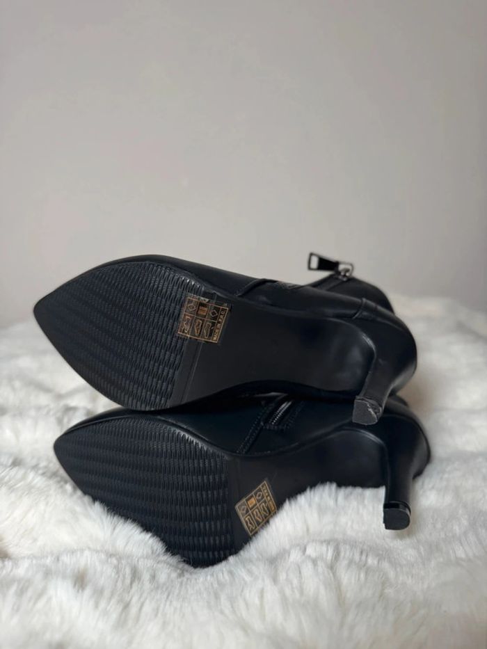 Bottines à talons noires 36 - photo numéro 4