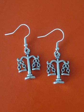 Boucles d'oreilles balance