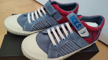 sneakers 33 ikks neuves