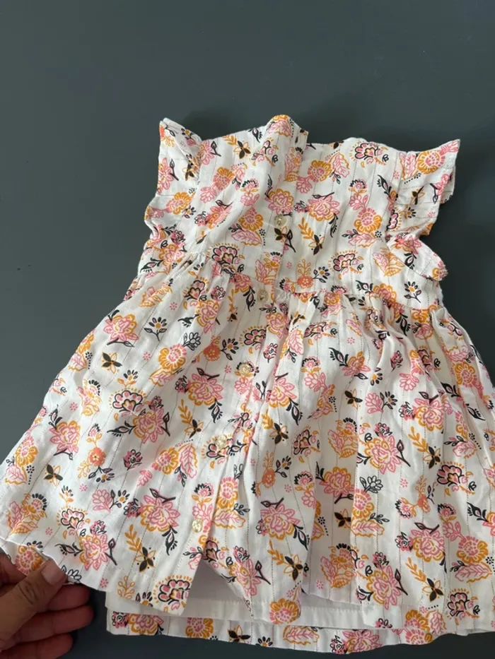 Robe du pareil au même - photo numéro 3