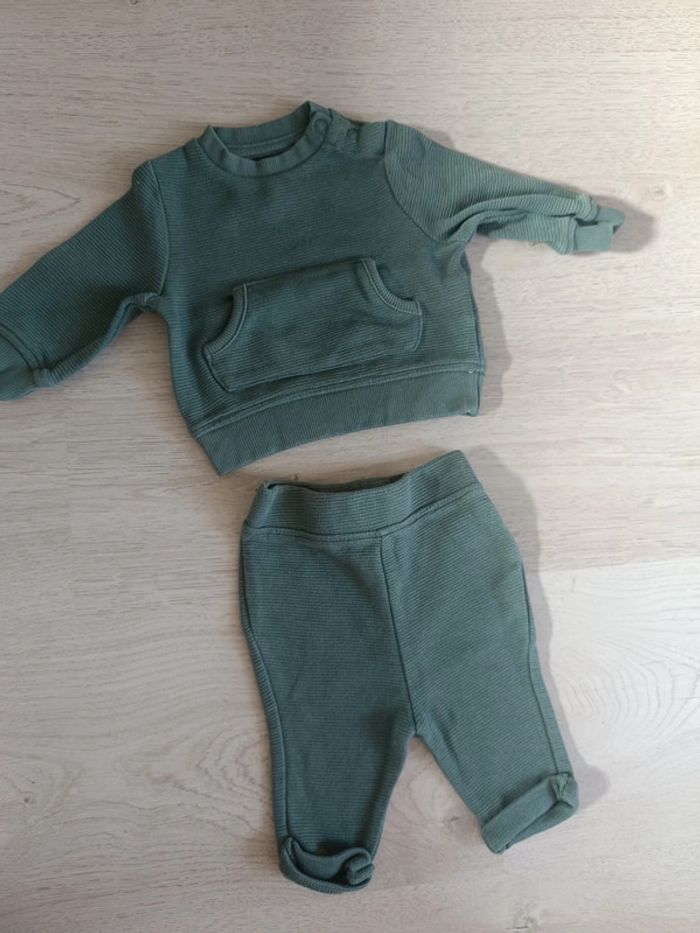 Lot vêtements garçon 1 mois - photo numéro 6