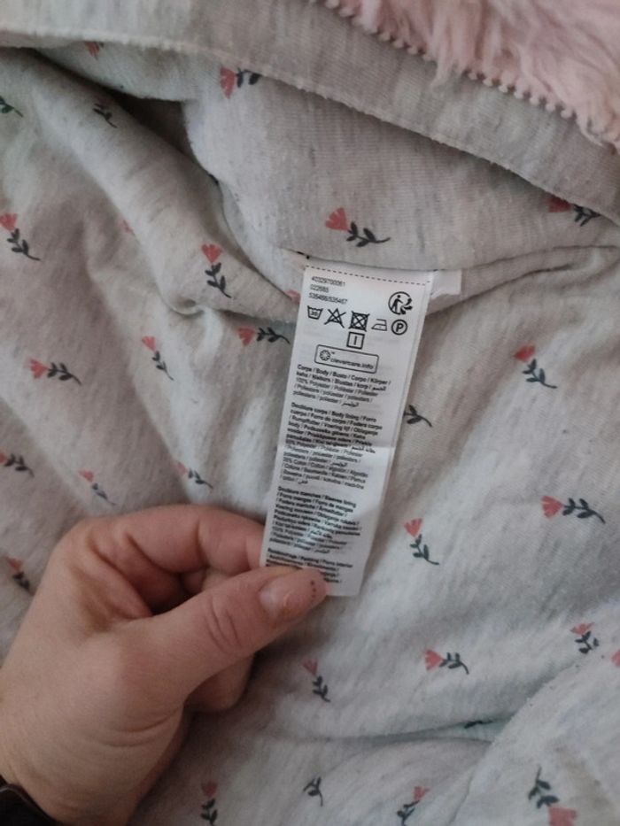 Combinaison rose toute douce pour bébé 9 mois - photo numéro 7