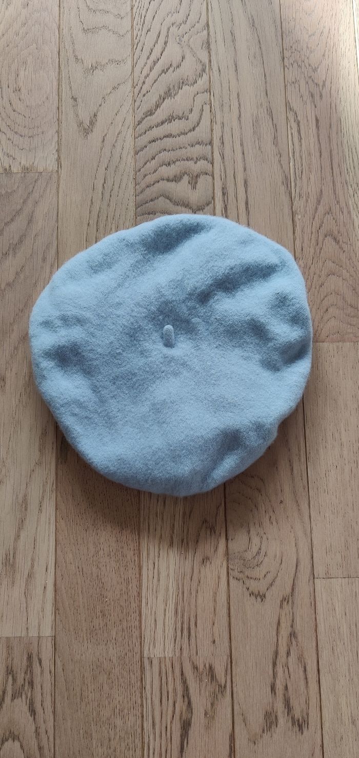 Béret bleu ciel en laine