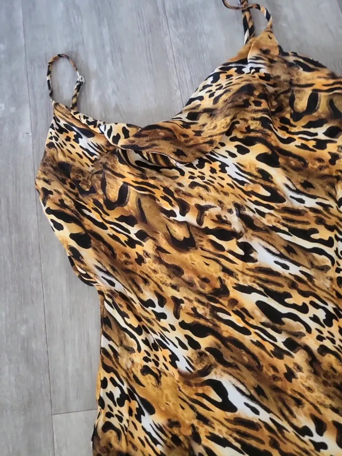Robe leopard bershka s - photo numéro 2